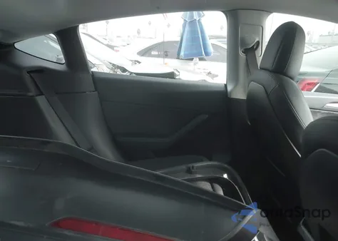 2022 Tesla Model Y Long Range Dual Motor All-Wheel Drive from USA, damaged, VIN 7SAYGDEE1NF515224